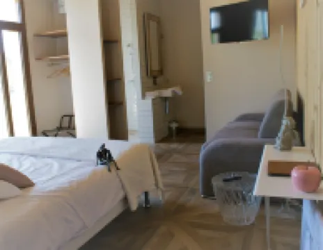 What Else Hotel Hotels in Saint-Vulbas