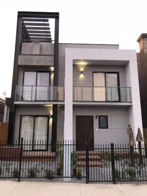 Timber Door Luxury Accommodation Geelong فنادق في Hamlyn Heights