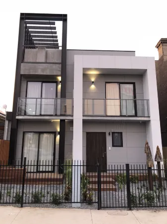 Timber Door Luxury Accommodation Geelong Отели рядом с достопримечательностью «Дикин Юниверсити Джелонг Уотерфронт Кампус»