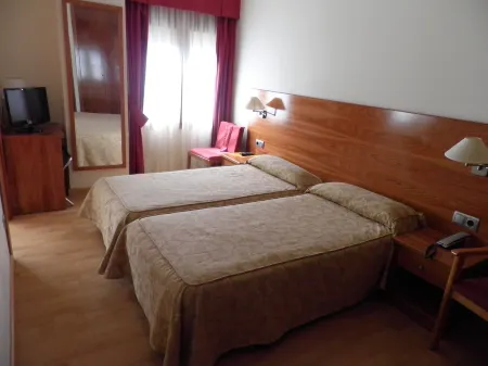 Hotel Arturo Отели в г. Сорт