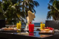 Yaque Beach Hotel - parkir