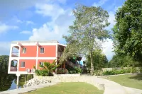 Lamanai Hotel & Marina Hotels in 