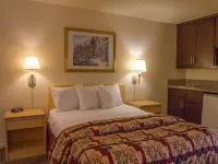 California Suites Hotel Hotels near Green Flash Brewery