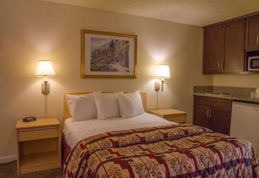 6. 캘리포니아 스위..