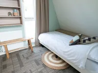 Forest-Edge Family Bungalow Hotel di Hoenderloo