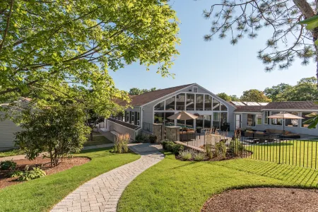 Rockport Inn and Suites