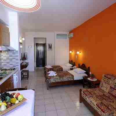 Apollon Hotel Apartments Rooms
