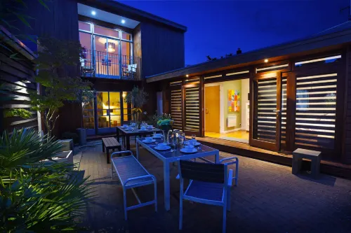 Cedar House Canterbury - Homestays