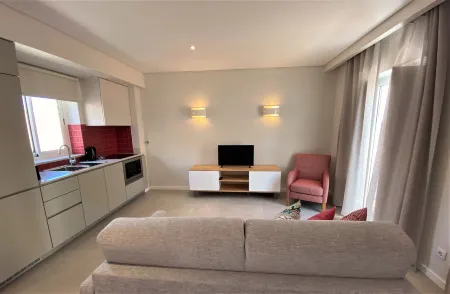 Cardeal Suites & Apartments