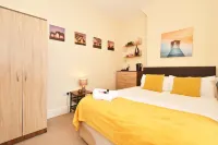 Townhouse @ 178 Ruskin Road Crewe Hotel a