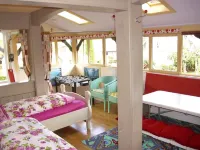 Beautiful Apartment in a Black Forest House with Conservatory Hotels near Designimdorf