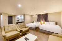 Brown-Dot Hotel Minam - Quầy bar