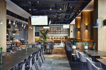 Q Hotel Plus Wrocław Bielany Отели в г. Wroclawski