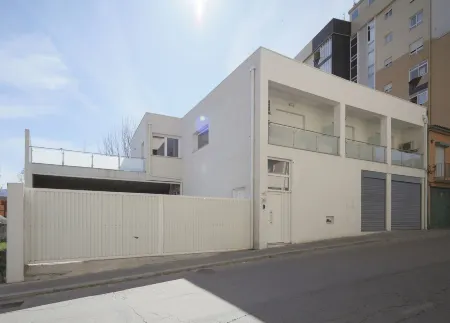 Casa Dos 4 Caminhos - Guest House Douro Отели в г. Сидаделье