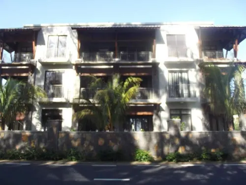 West Terraces Residence No 5 with Seafront - Licensed by Tourism Authority 13516