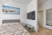 Pool Apartment Happy Sound - Happy Rentals - Ocean View