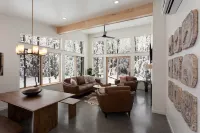 Owl Ridge Cabins Hotels in Weston