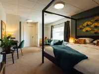 The Imperial Dragon Hotel Hotels in Saundersfoot