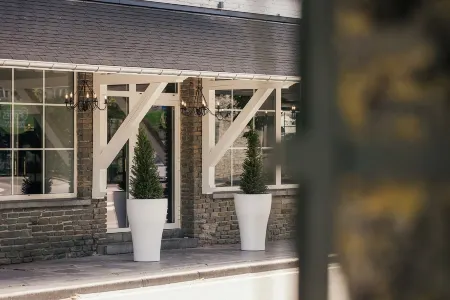 Au Lit des Ours Отели в г. Smuid