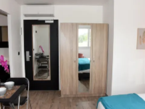 Home Place Hotels in Langon
