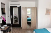 Home Place Hotels in Gans