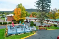 Williamstown Motel Hotels in Williamstown