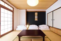 J-Hoppers Lake Biwa Guesthouse - Balkon