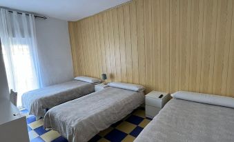 Hostal Avenida 57