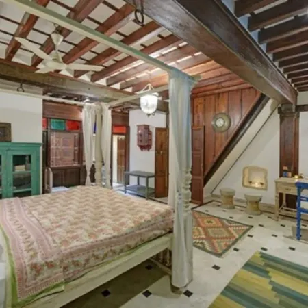 Dodhia Haveli Отели рядом с достопримечательностью «Мечеть Sidi Bashir»