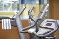 Econo Lodge Inn & Suites University - Gym