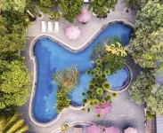 Swiss-Belhotel Kendari - Swimmingpools