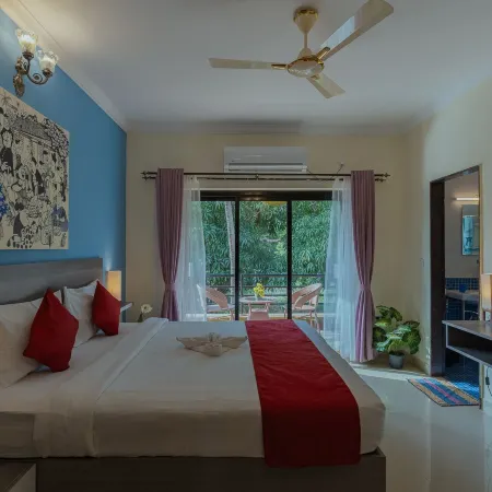 TreeHouse Blue Hotel & Villas