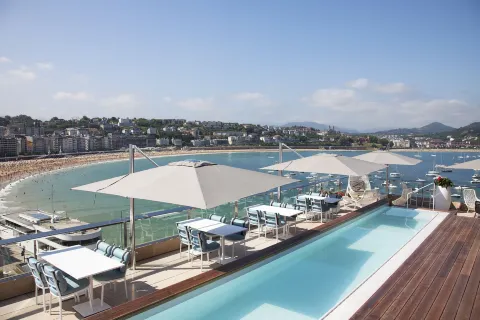 Lasala Plaza Hotel