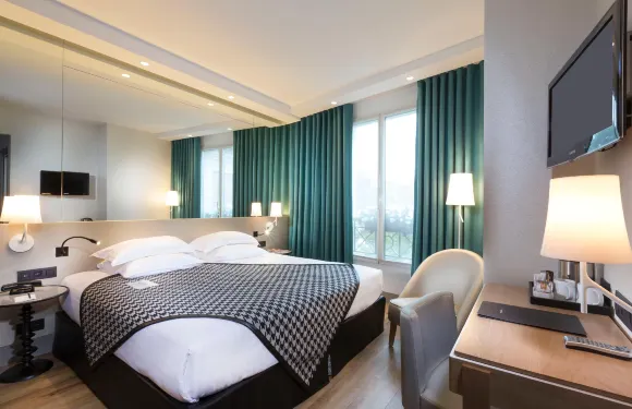 巴黎布洛涅比揚古阿加莎酒店