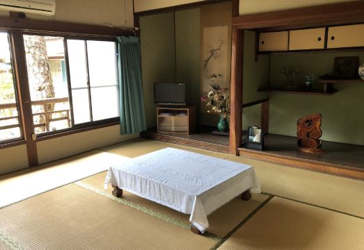 미요시 이사무로(Isamuro Ryokan) 3성급 호텔 객실