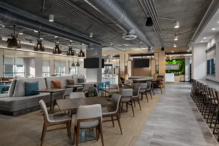 Home2 Suites by Hilton Austin East Side 5th Street Отели рядом с достопримечательностью «St. Mary's Cathedral»