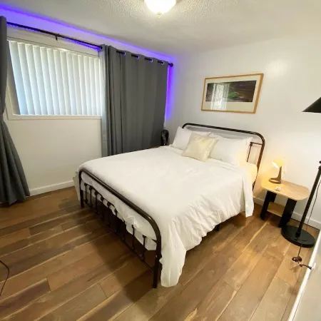 Updated Gonzaga duplex near downtown Spokane
