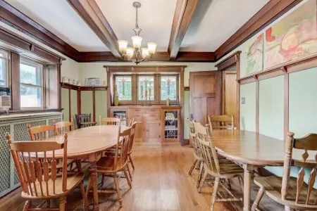 Enjoy Beachfront Living With family! Отели в г. Racine County