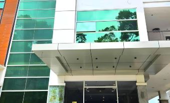 The Jrjf Hotel Near Tagum Termina