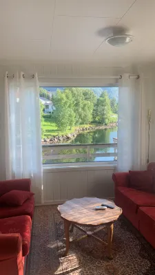 House on the Lake - 3 stelle