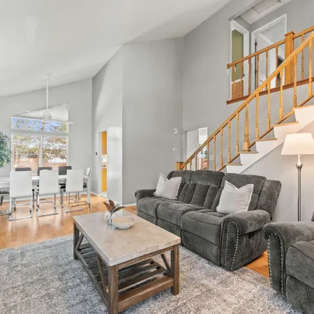 Cozy 3BR Family Home with Patio & BBQ grill, Close to Casinos and Shops