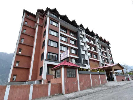 Hotel Kapalin Resort Отели в г. Куллу