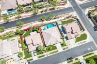 Private Saltwater Pool and Spa in Gated Community - Stunning Oasis