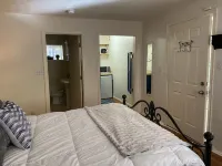 Kitchenette and Workspace Surrounded by Nature - Charming Hideaway Hotels in Crestline