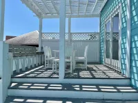 Canal Front Living and Deep Water Dockage - Unique Coastal Retreat