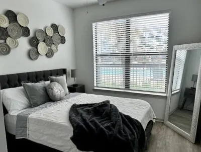 Frisco's mini Resort Stay