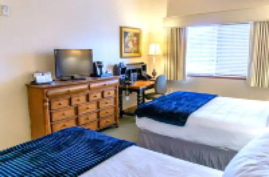 Epic Adventure Hub with Spa and Pool Amenities - Gorgeous Mountain Haven