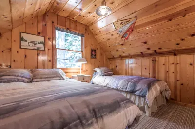 Darling mountain cabin with a private hot tub, WiFi, wood stove, & washer/dryer