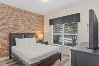 8960 Cat Palm Road Hotels near Omni Orlando Resort at ChampionsGate