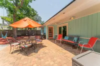 Heated Saltwater Pool and Tranquil Neighborhood - Stunning Retreat